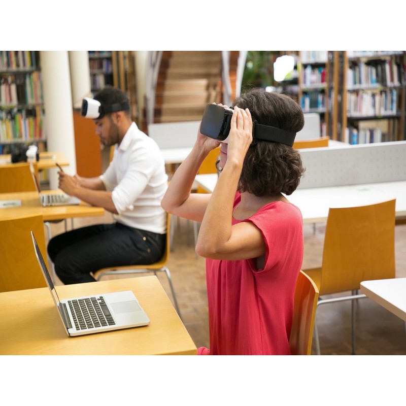 CREACIÓN Y DINAMIZACIÓN DE COMUNIDADES VIRTUALES EN ENTORNOS EDUCATIVOS