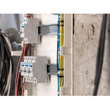 ELECTRICIDAD, MONTAJE Y MANTENIMIENTO DE INSTALACIONES ELÉCTRICAS DE ALTA Y BAJA TENSIÓN (6h)