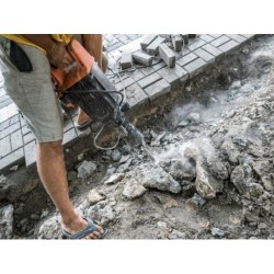 TRABAJOS DE DEMOLICIÓN Y...