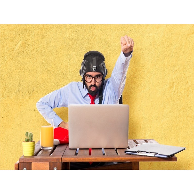 ACTITUD EMPRENDEDORA Y OPORTUNIDADES DE NEGOCIO