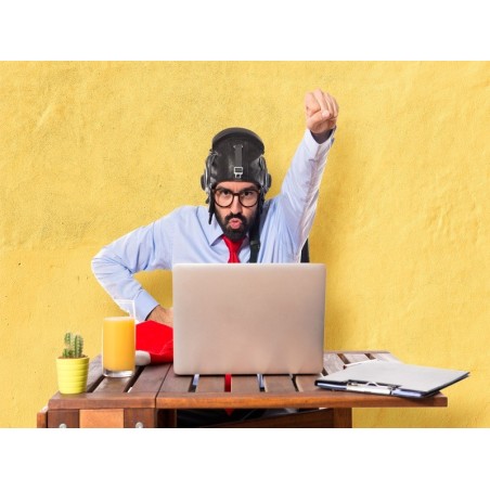 ACTITUD EMPRENDEDORA Y OPORTUNIDADES DE NEGOCIO