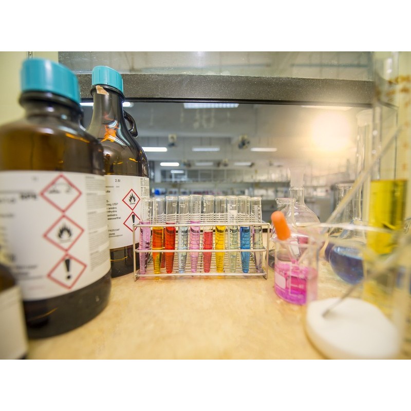 SEGURIDAD EN EL ALMACÉN DE PRODUCTOS QUÍMICOS